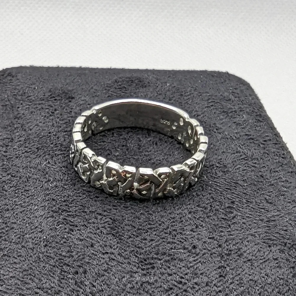 Vintage band ring